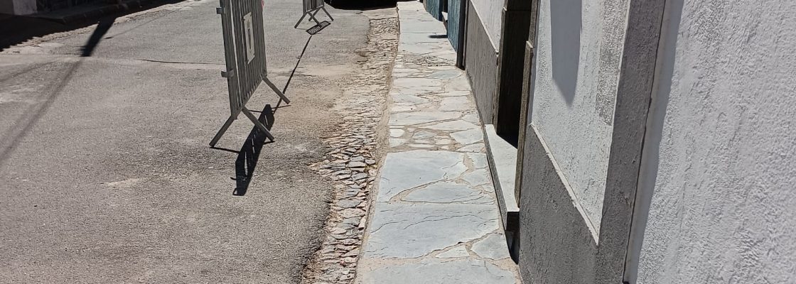 Rua da Pedreira – Continuação de arranjos de passeios e pinturas de estacionamento