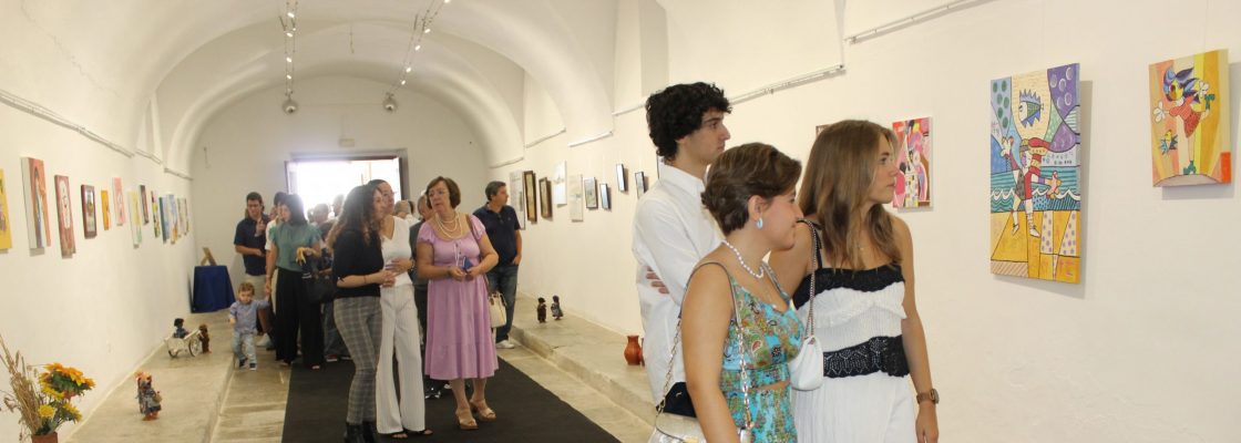 Exposição de pintura inaugurada na Galeria Municipal