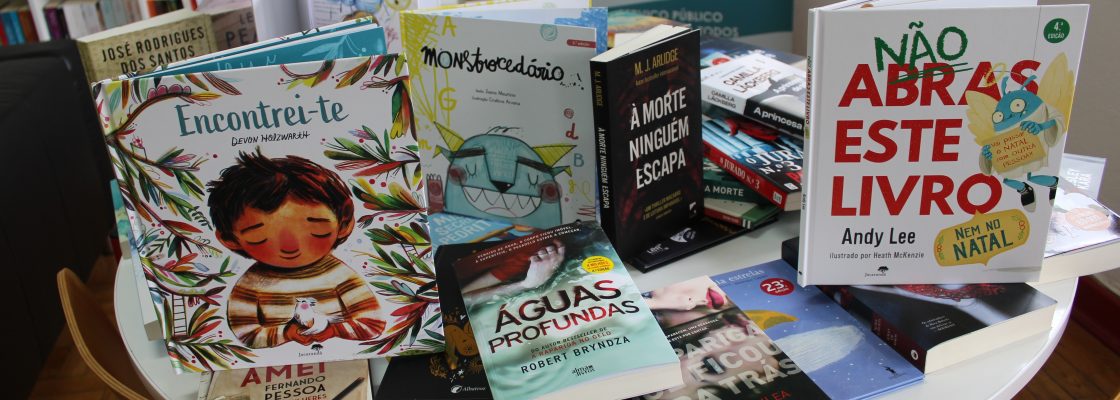 Biblioteca Municipal com novos livros