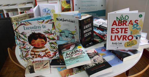 Biblioteca Municipal com novos livros
