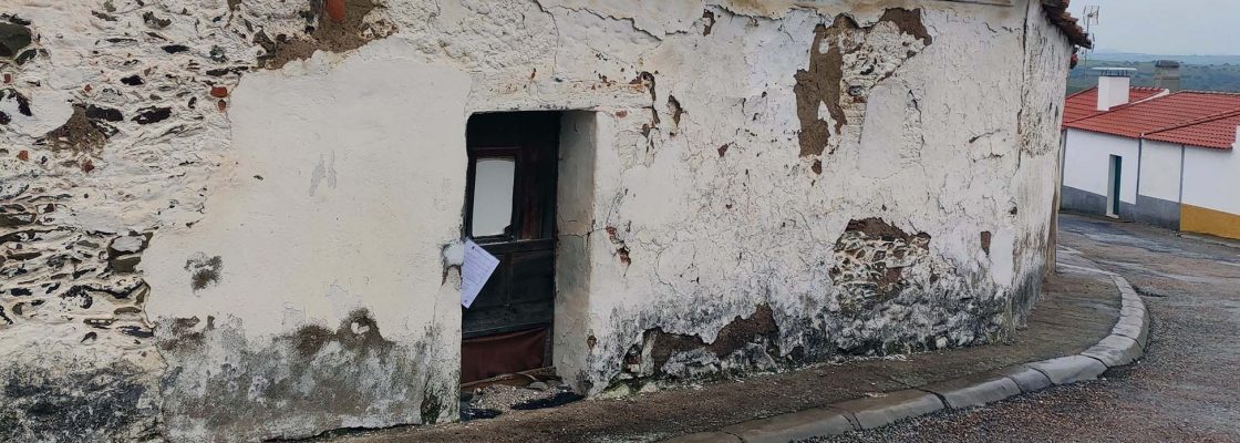Granja – Prédio devoluto na Rua de S. Brás, n.º 1 e 3 – Notificação por Edital Público ...