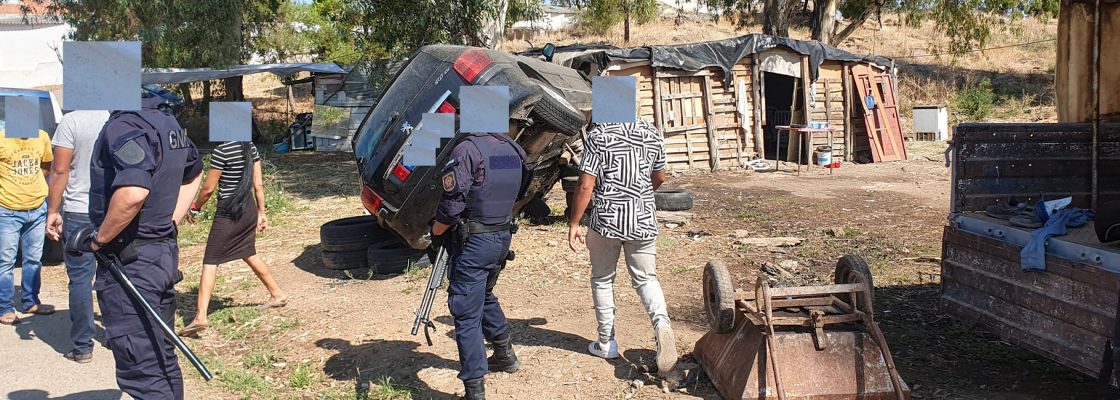 Demolição de Acampamento Ilegal – Mourão – Junto à Rua do Poço e ao Bairro de D. Luís d...