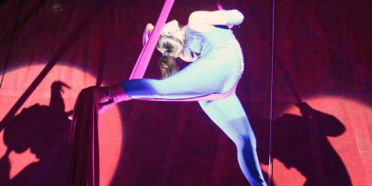 Município leva crianças e jovens ao circo