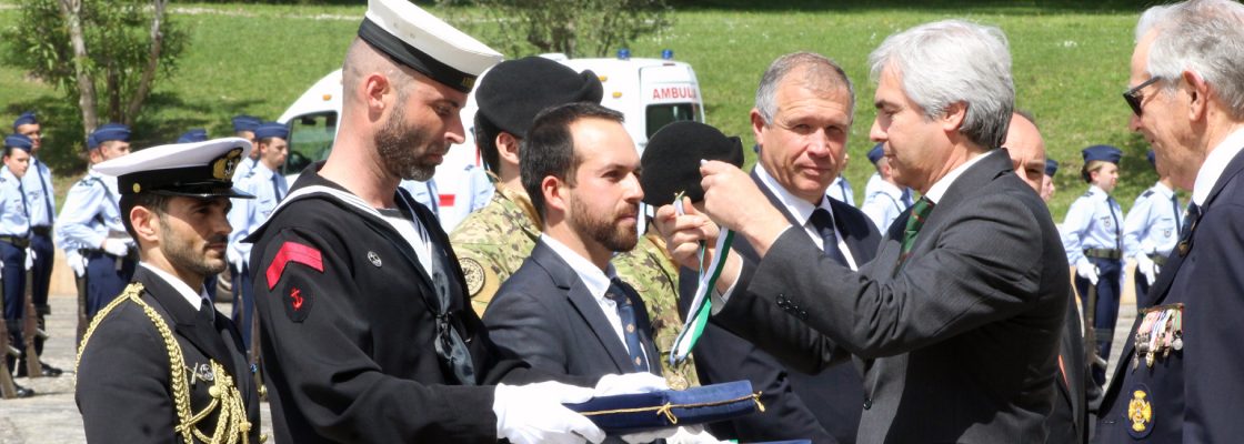 Presidente da autarquia homenageado em cerimónia oficial de Estado