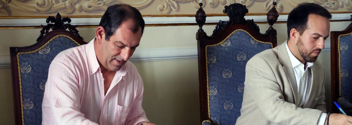 Mourão assina contrato da Empreitada de Construção para a Extensão de Saúde na Freguesia de ...