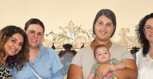 Autarquia entrega cabazes de apoio à natalidade