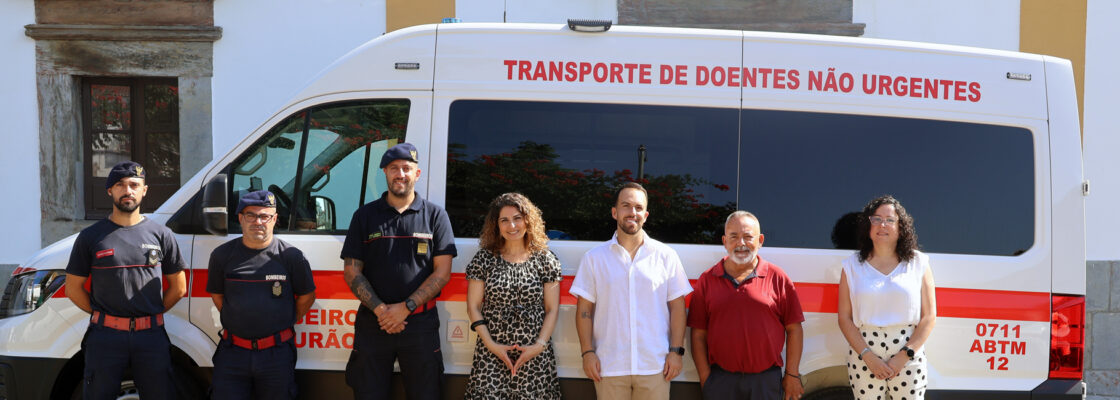 Bombeiros Voluntários receberam uma nova ambulância